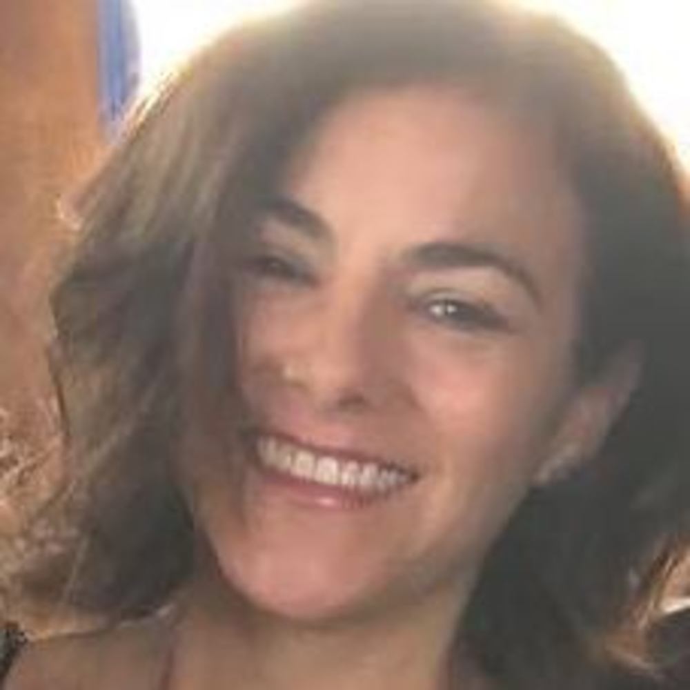 Meet your Posher, Yvette